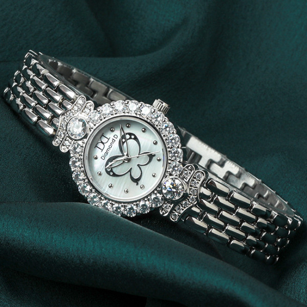 Đồng hồ DM38445